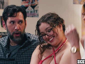 Zoom porno hayvansal meme emziren kadın video sex resmi