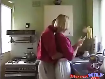 Bedava pornav porno sevişme konulu resmi